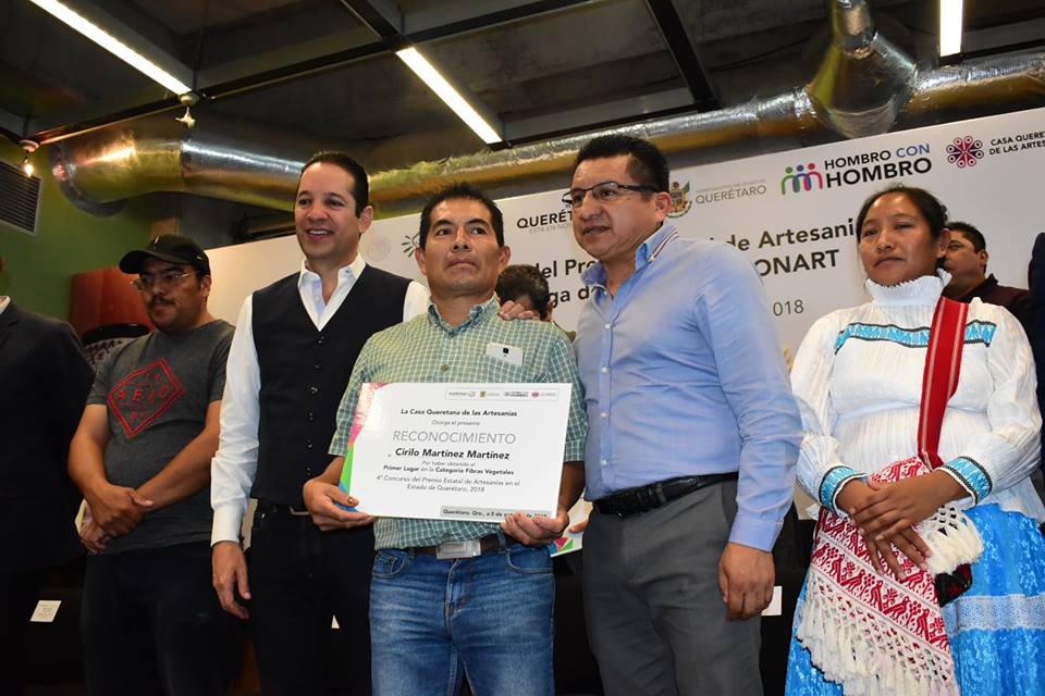 Cadereyta:  Primer lugar en “4to Premio estatal de artesanías”, categoría fibras vegetales