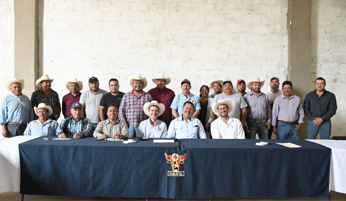 Se Reúne Administración Municipal con Unión Ganadera Regional