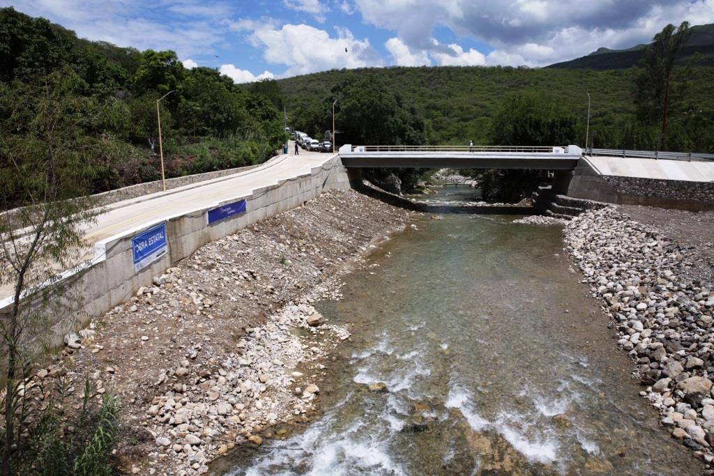 Importante obra:  Inauguran puente vehicular Ayutla – El Aguacate, en Arroyo Seco