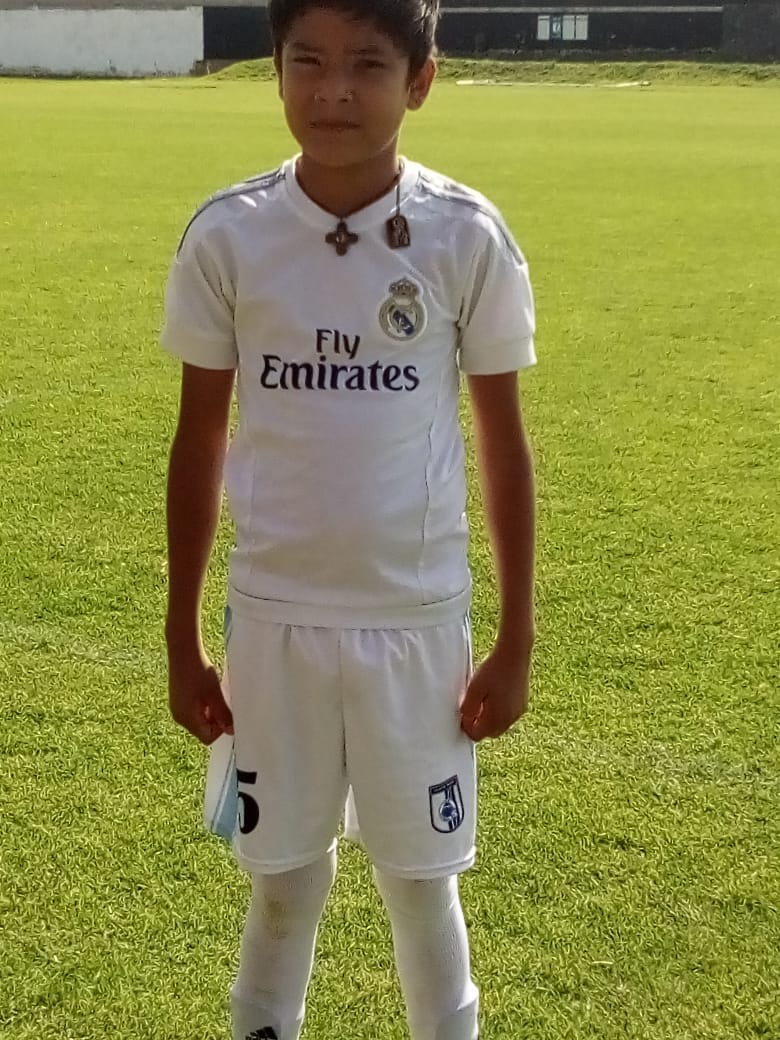 Leonardo Arael:  Niño de Jalpan es contratado por el club Gallos Blancos