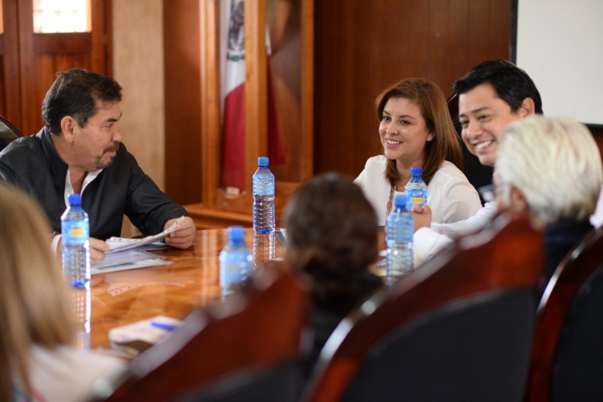 Alcaldesa y Director CEI:  Analizan temas trascendentales para Jalpan de Serra