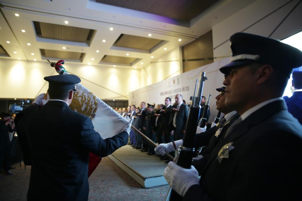 Preside Gobernador:  Ceremonia de Premiación al Policía del Año en su 10ª edición