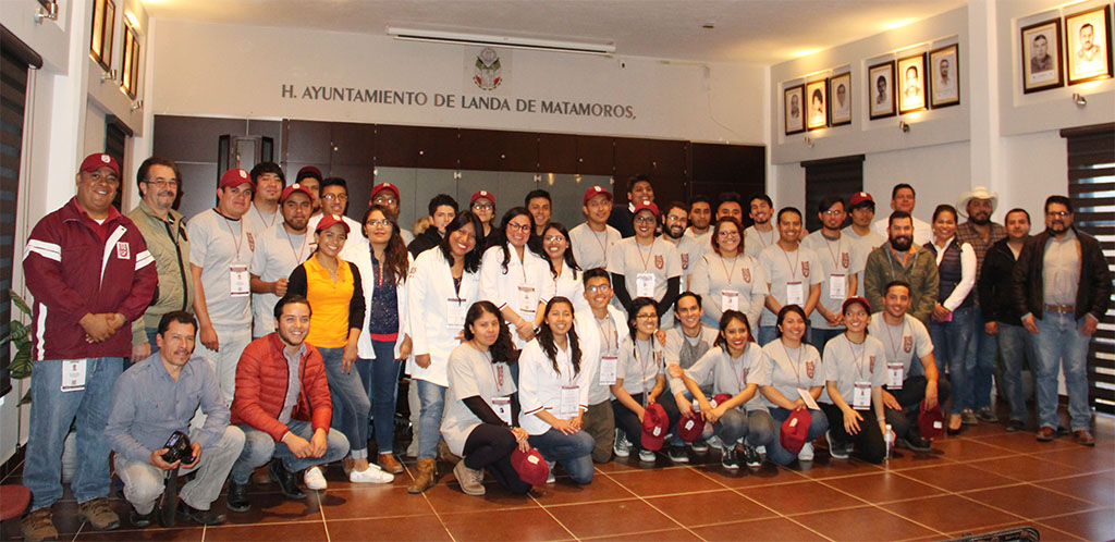 Estudiantes del IPN: Realizan brigada multidisciplinaria en Landa de Matamoros