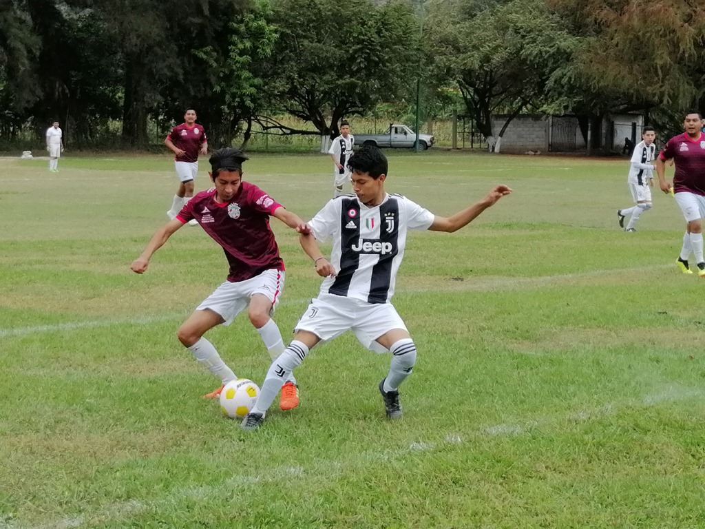 Con partido: Inauguran 24 Torneo de Fútbol en Arroyo Seco