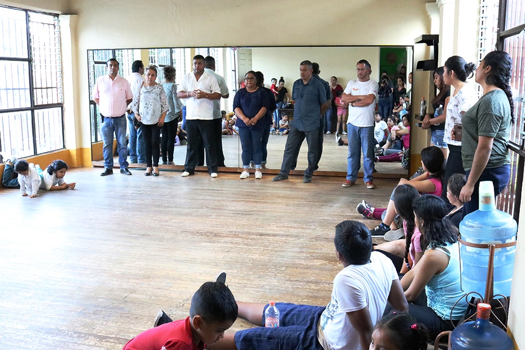 Inculcando cultura: Arrancan talleres de música tradicional y teatro en Landa