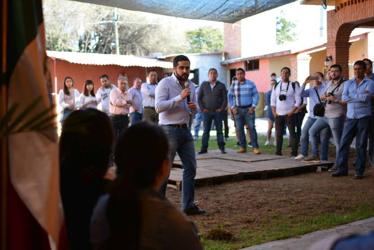 Líder estatal del PAN: Concluye gira Agustín Dorantes por los 18 municipios de Querétaro