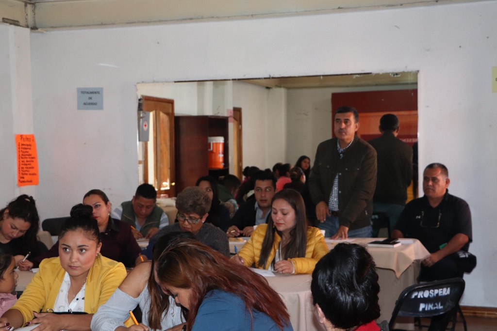 En equidad de género: Capacitan a funcionarios municipales en Pinal de Amoles
