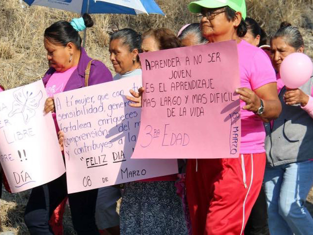 Conmemoran en Peñamiller: Día Internacional de la Mujer con Caminata por las Calles del Municipio