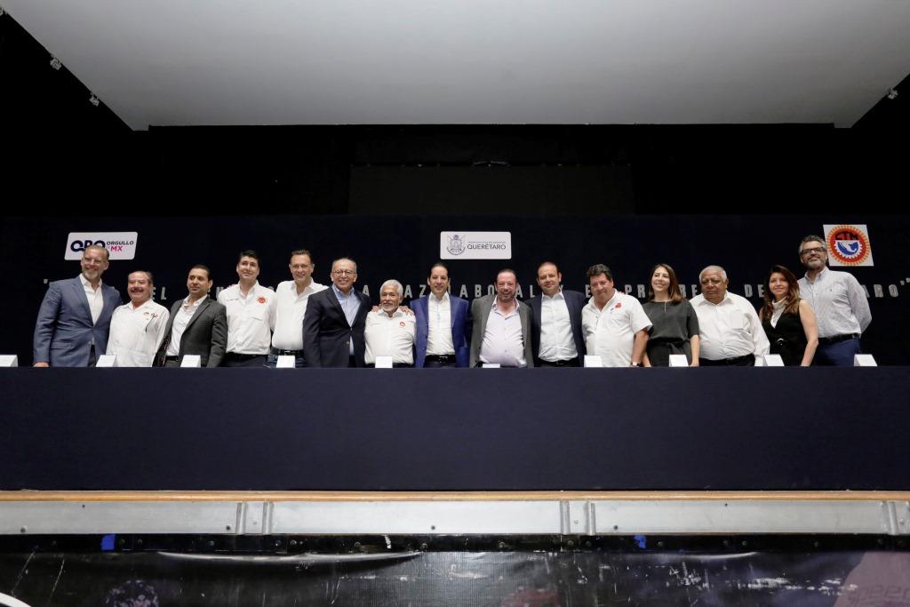 Firma Gobernador:   Acuerdo por la Paz Laboral y el Progreso de Querétaro
