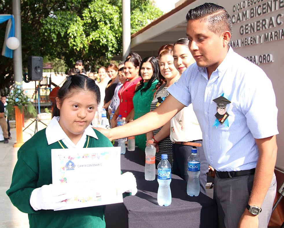 Concluye ciclo escolar: Centro de Atención Múltiple Bicentenario de Jalpan de Serra