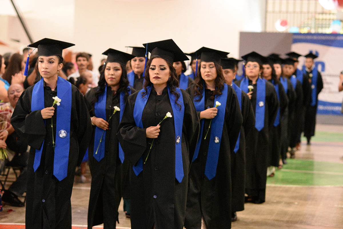 En UPN Jalpan: Se gradúan 23 nuevos Licenciados en Intervención Educativa.