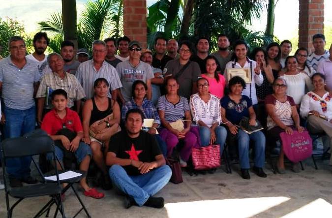 Militantes de Morena: Finalizan seminario “Preparando Ciudadanos Competitivos en el Ámbito Político” en la región.
