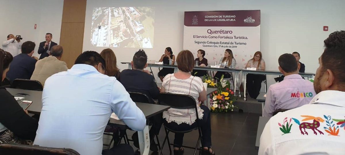 Participa Jalpan: Segundo Coloquio Estatal de Turismo en Querétaro