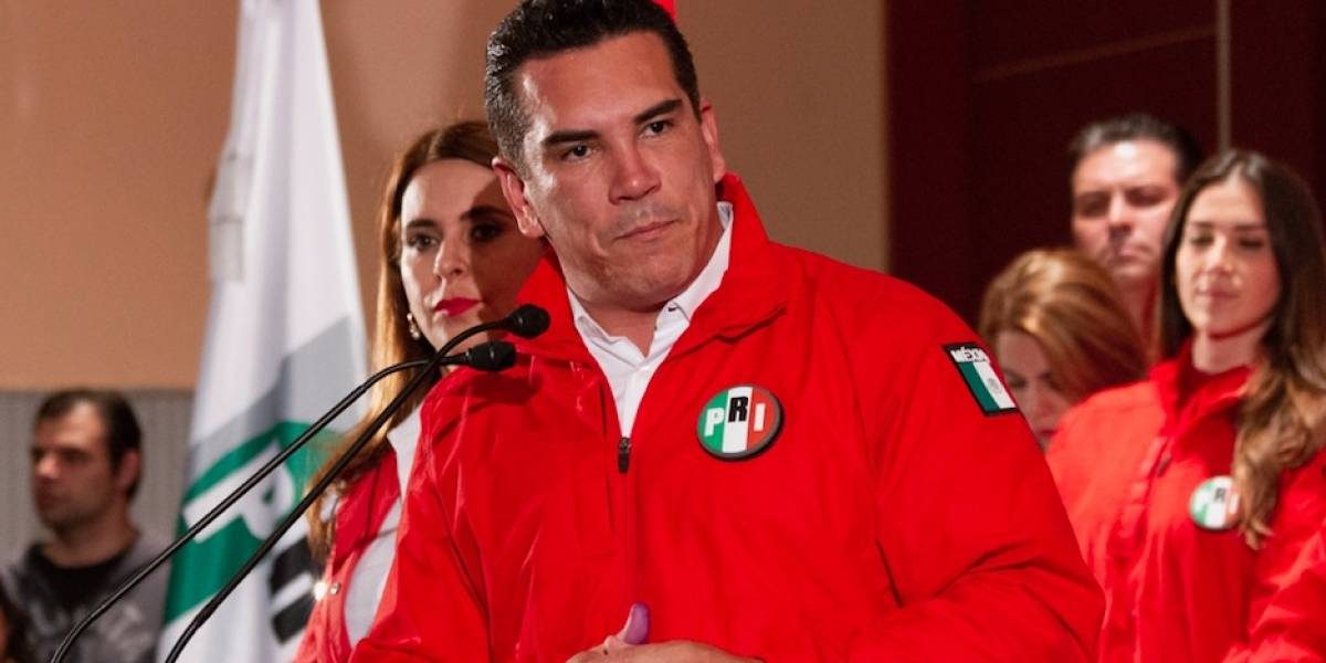 Alejandro Moreno: Gana la elección interna para dirigir al PRI.
