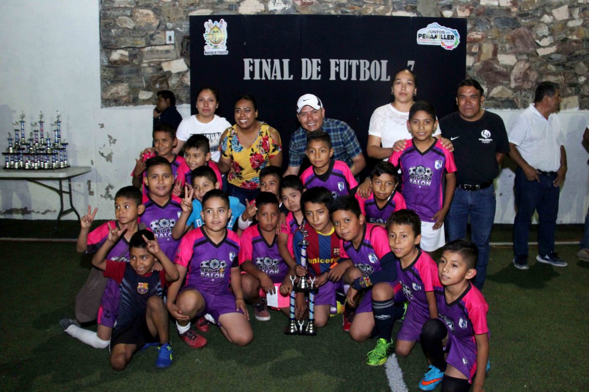 Campeones: Finales del Torneo de Fútbol 7 en Peñamiller