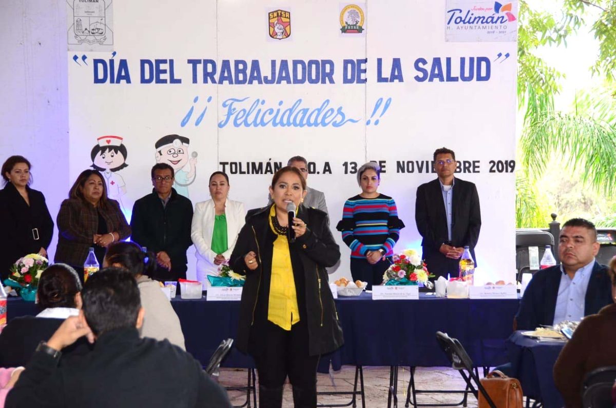 En Tolimán: Lupita Alcántara Reconoce a Trabajadores de la Salud en su Día