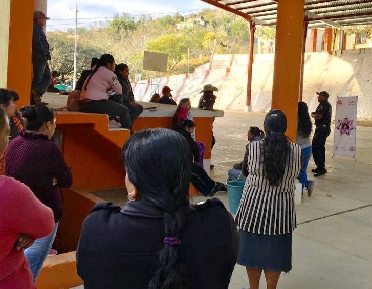 En Santa María de Álamos: Promueven seguridad entre habitantes de San Joaquín