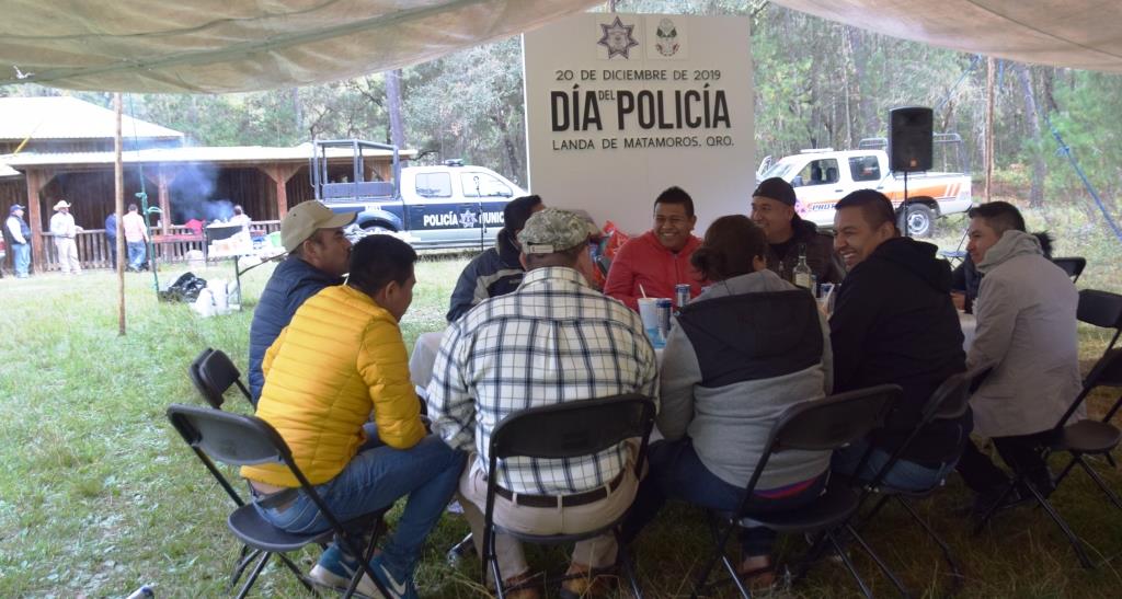 Festejo: Día del Policía en Landa de Matamoros