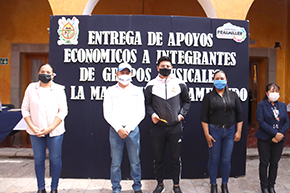 En Peñamiller: Entrega Administración Municipal Recursos Económicos a Músicos