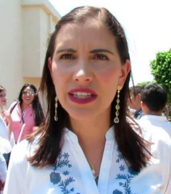 Deja: Al PES la ex panista Elsa Méndez.