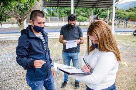 Concluye: Rehabilitación de la pista de tartán en Jalpan.