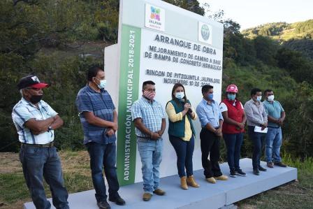 Mejoramiento: De camino se inicia en Rincón de Pitzquintla.