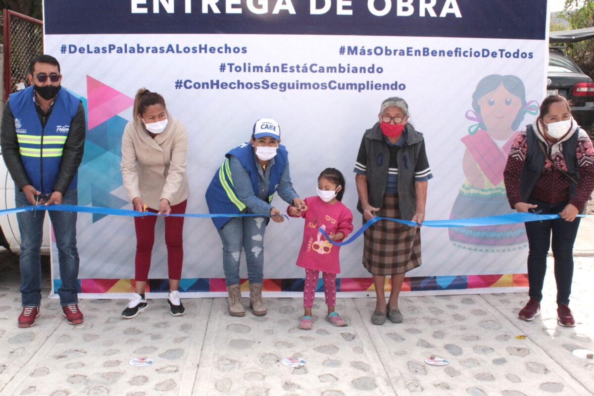 Continúa el Desarrollo:Entrega Lupita Alcántara Obra en varias Comunidades