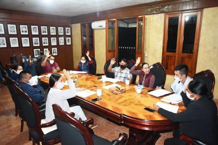 Aprueba ayuntamiento: En Jalpan donación de terrenos al ITQ, Unión Ganadera y la UAQ.
