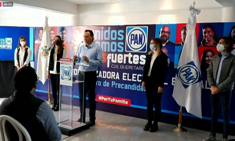 Realizó: Su registro Mauricio Kuri como precandidato a la gubernatura del estado de Querétaro.