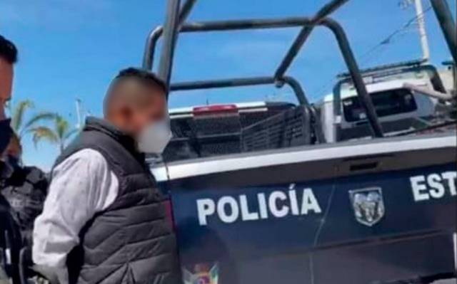 Detienen: En el municipio de Ezequiel Montes detienen al director de la policía municipal de Colón.