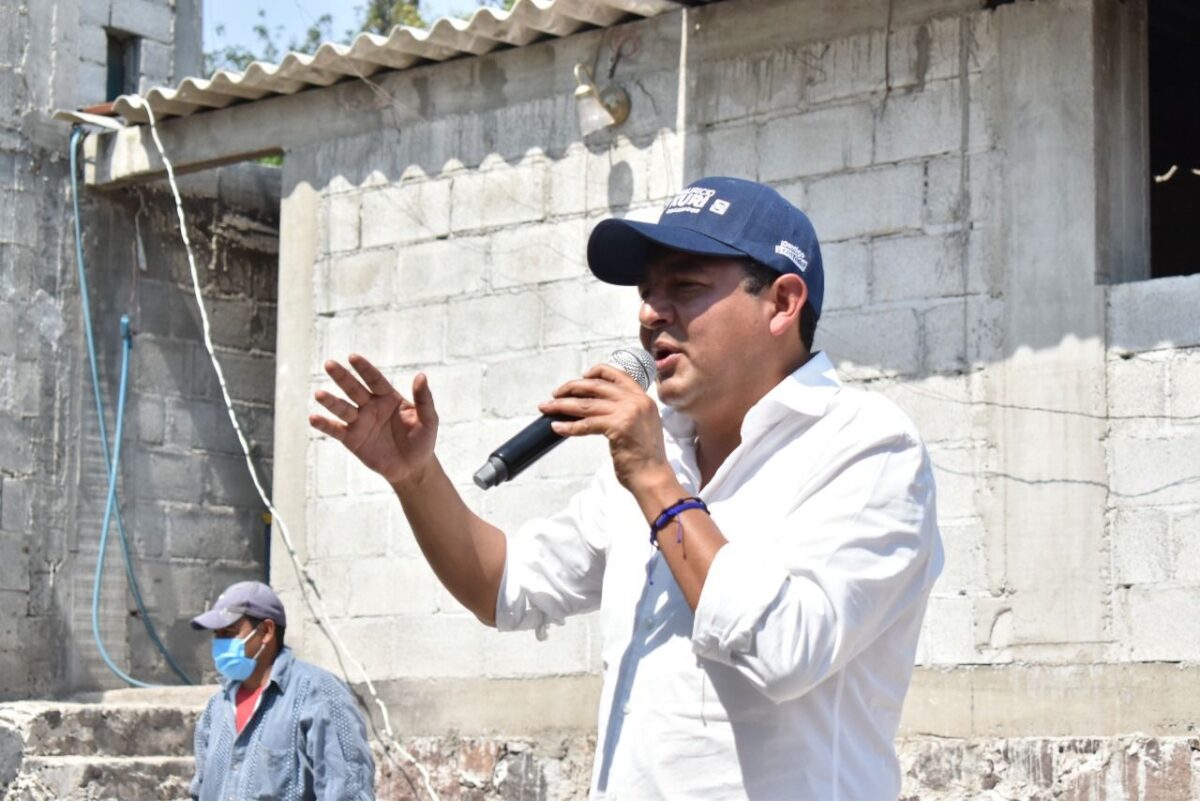 En Cadereyta :Candidato por acción Nacional a la presidencia municipal visita las comunidades de Mesa de Providencia y San Javier