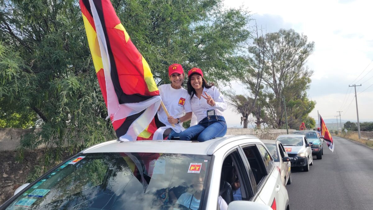 Caravana: Realiza Penélope Ramírez caravana en Ezequiel Montes.