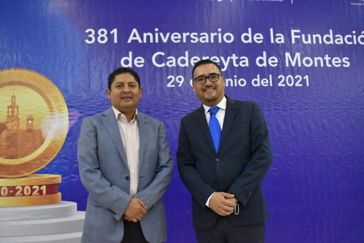 Miguel Martínez presidente municipal electo asiste al aniversario 381 de la fundación de Cadereyta.