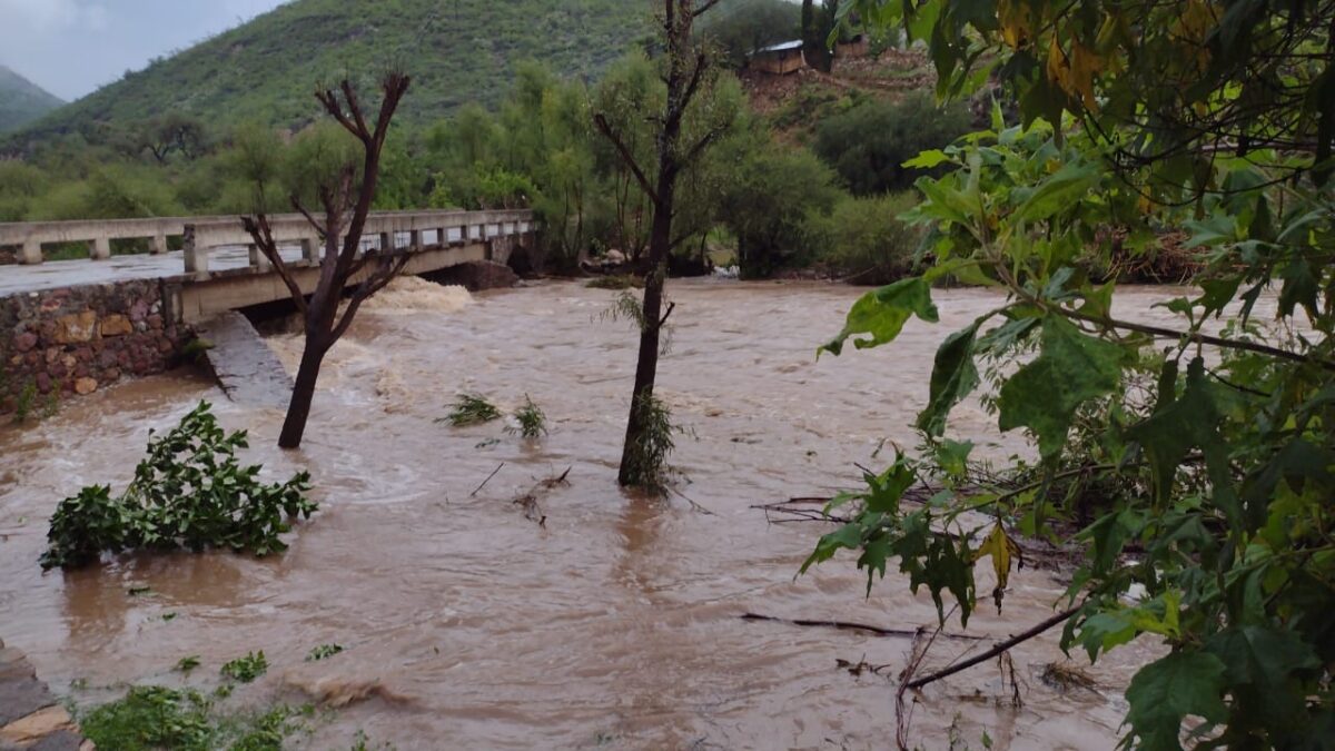 Lluvias Reactivan Ríos y Arroyos en Municipios