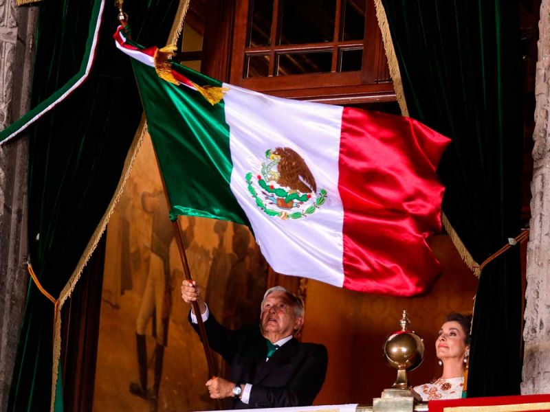 Por Covid-19: López Obrador dará Grito de Independencia sin público.