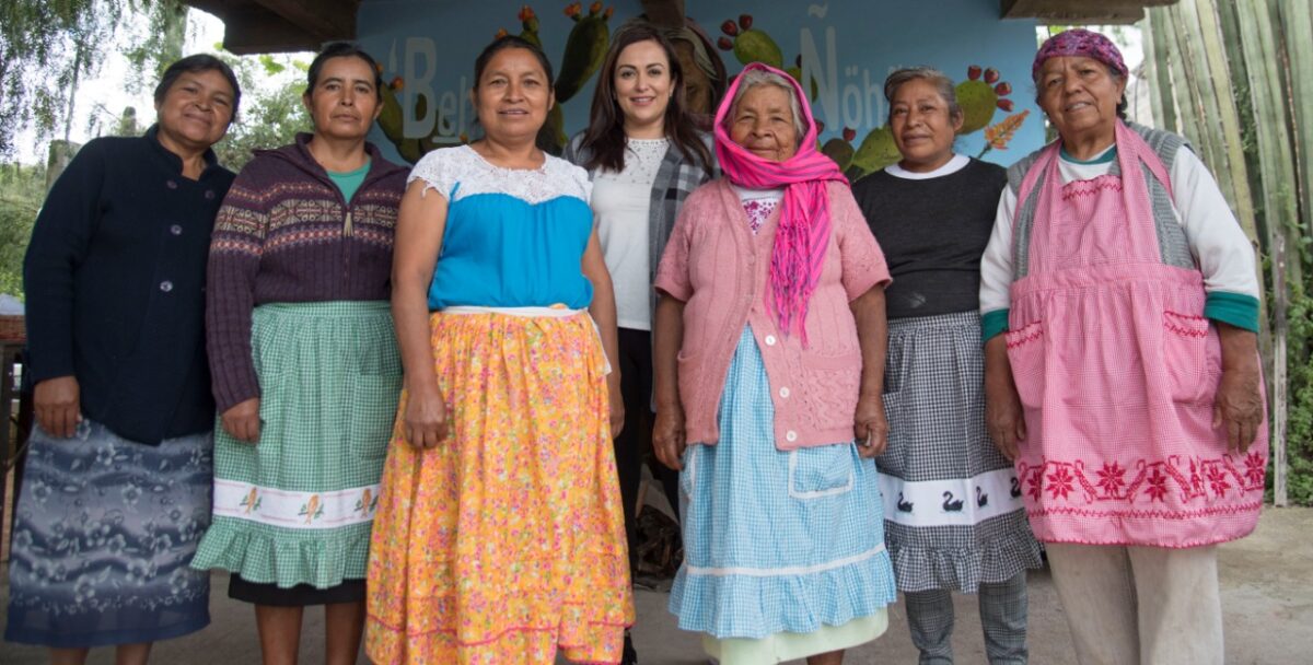 En Ezequiel Montes: Diputada Lety Rubio Montes Impulsa Colectivo de Mujeres en Villa Progreso