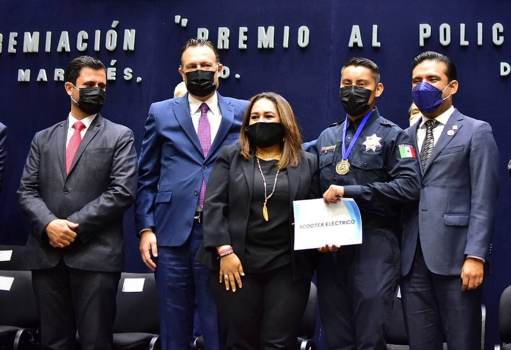 Policía Municipal de Tolimán gana el Premio al Mejor Policía del Semidesierto
