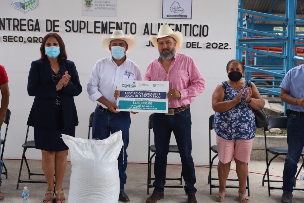 Entrega SEDEA suplemento alimenticio en municipios serranos