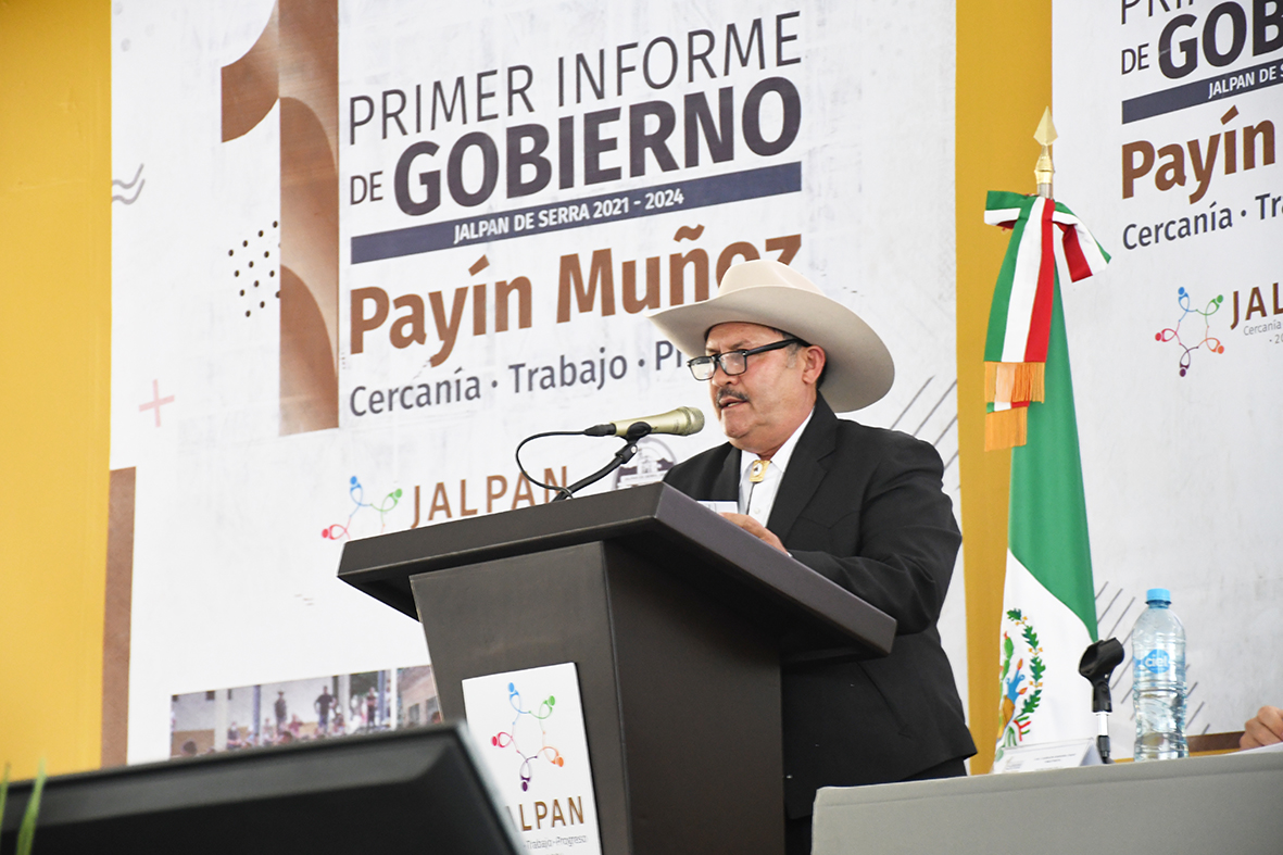 Efraín Muñoz Cosme: Rinde primer Informe de Gobierno Municipal Trabajo y Cercanía