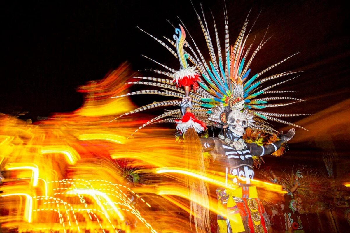 Inauguran autoridades Altar de Muertos en la Capital