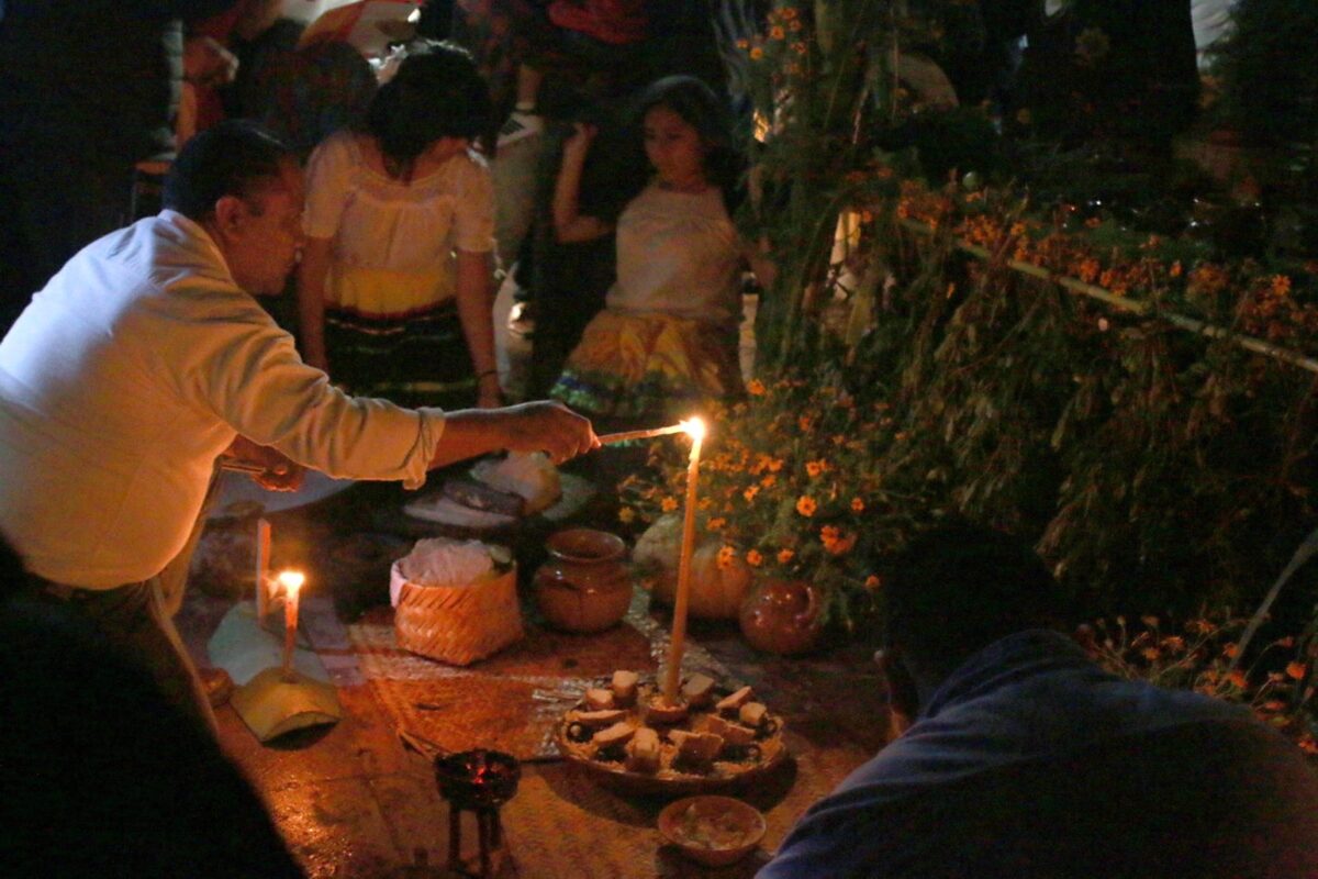 Tradición Ritual Ancestral a los Fieles Difuntos en Tolimán