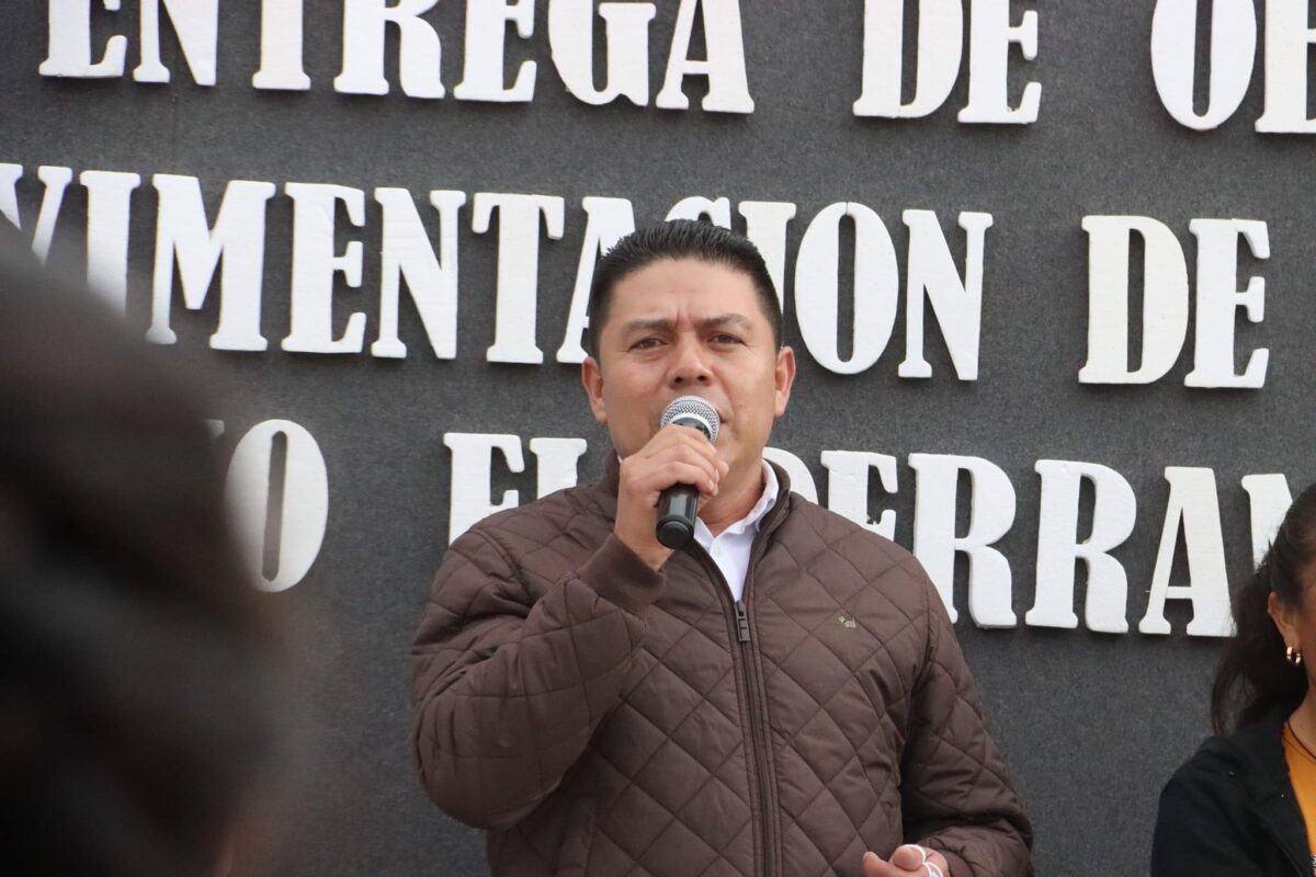 Entrega Obra edil Juan Carlos Linares Aguilar en comunidad de Agua Fría