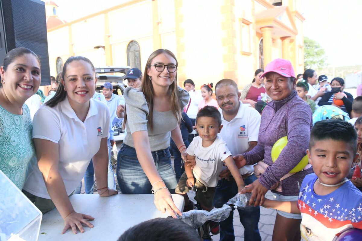 Celebran el Día del Niño en Varias Comunidades de Ezequiel Montes