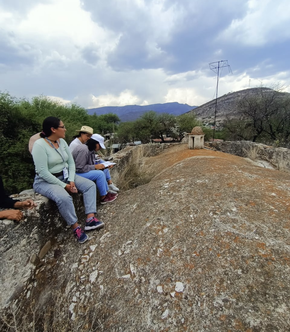 Restauran Capillas Familiares propietarios con apoyo de la UAQ y Centro INAH en Tolimán