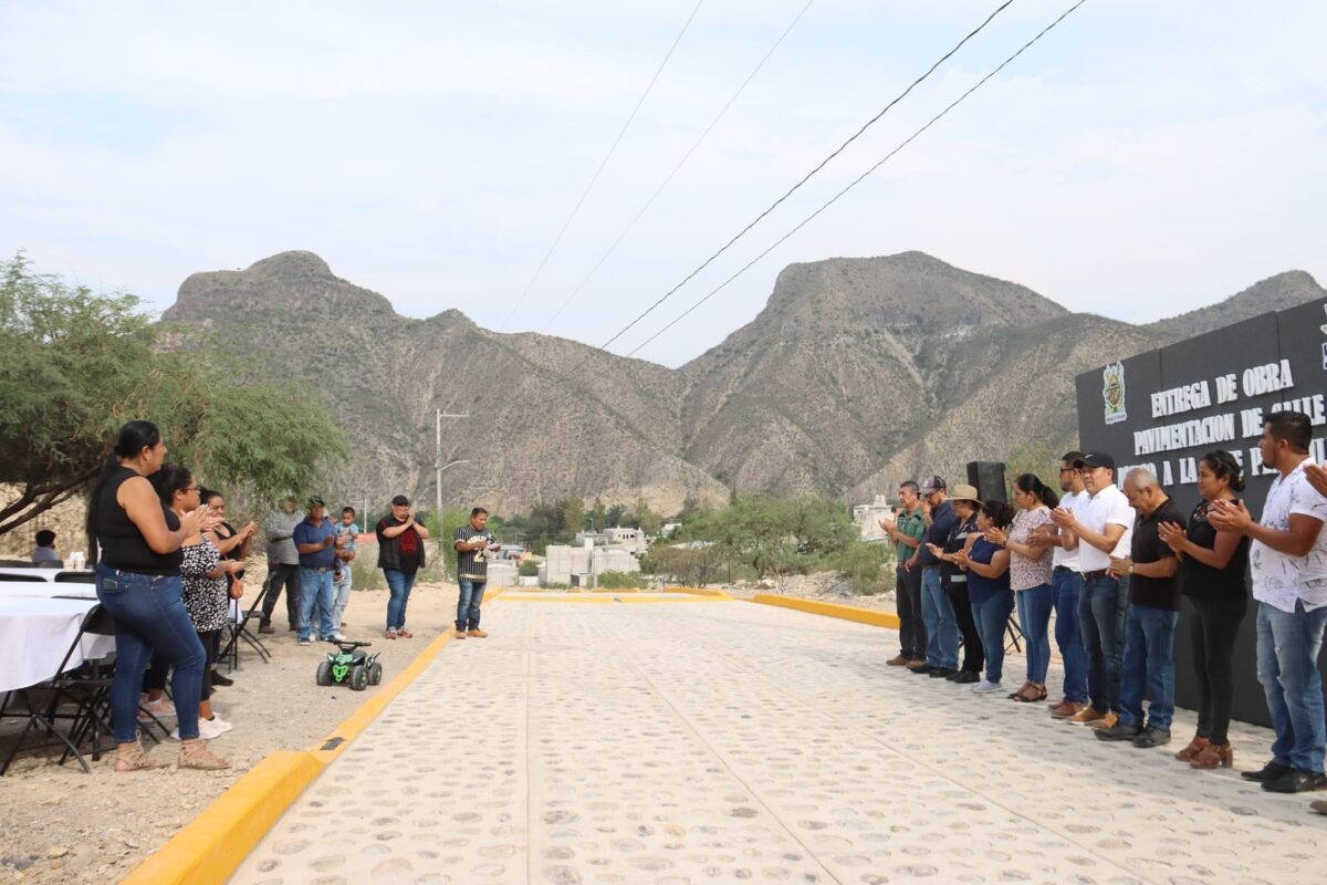 En Cabecera Municipal entregan primera etapa de acceso al municipio