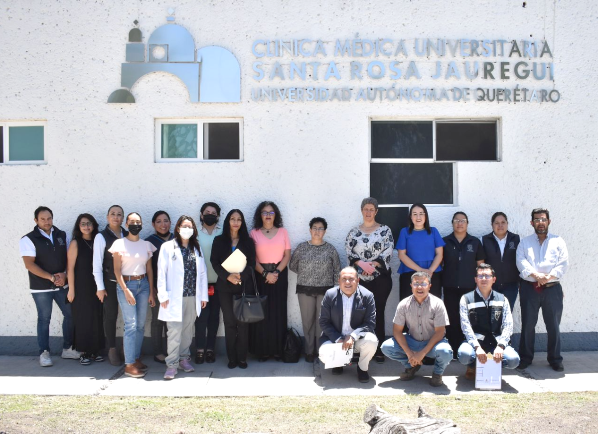 En Santa Rosa Jáuregui Entrega Beatriz Marmolejo Rojas primera etapa del quirófano de la Clínica de la UAQ