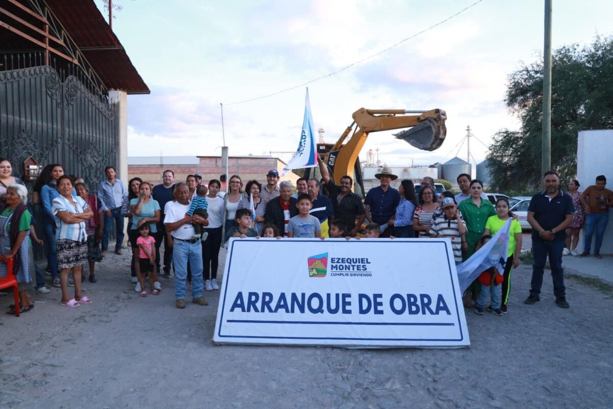 Lupita Pérez Montes Arrancan Obra en Calles “Agustín Melgar” y “Juan de la Barrera”