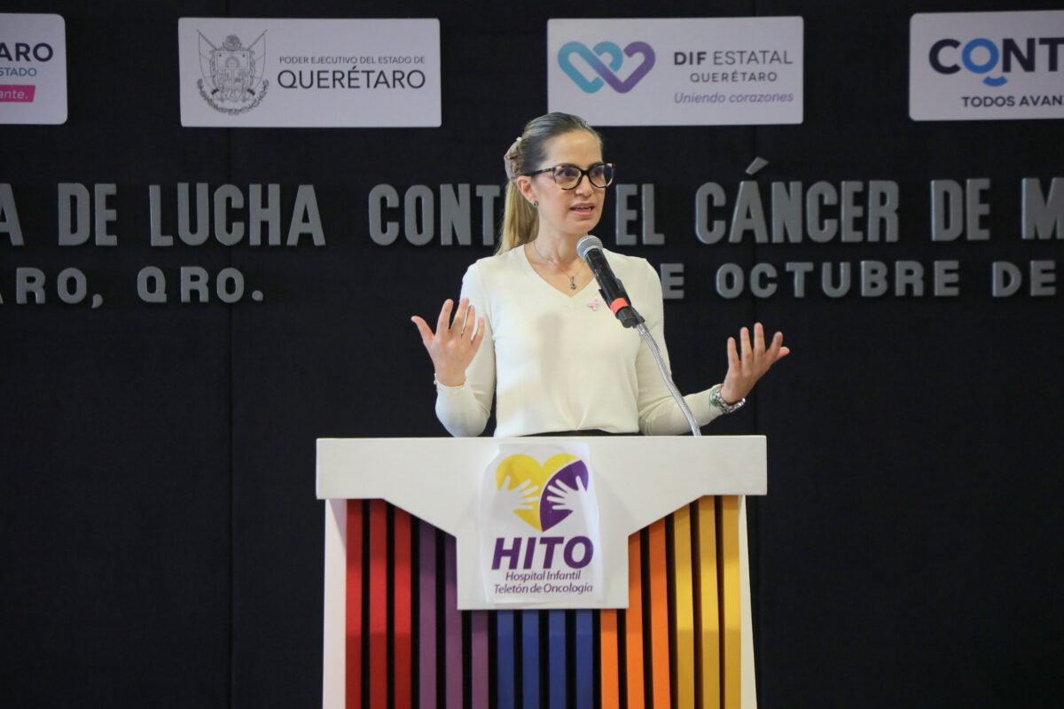 Reconoce Car Herrera lucha de las mujeres para combatir el cáncer de mama
