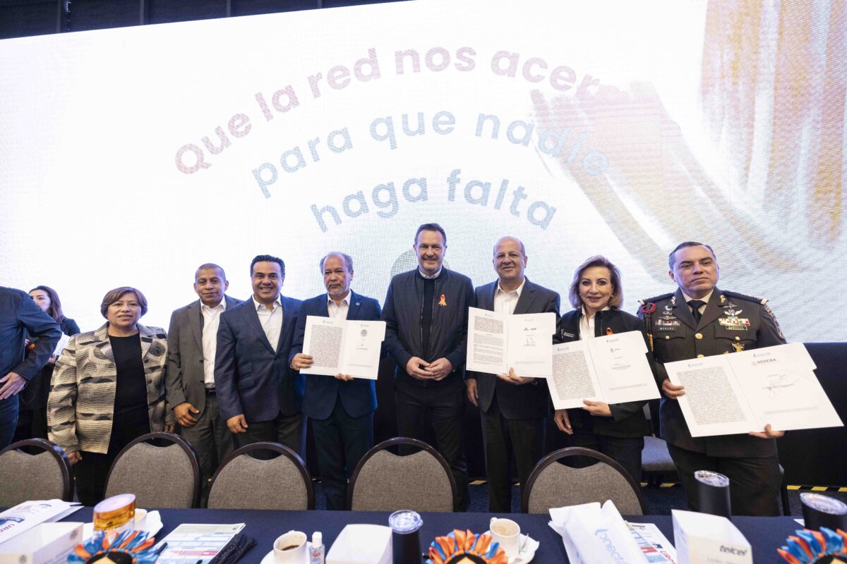 Atestigua Gobernador alianza de Telmex a la Red Conectar