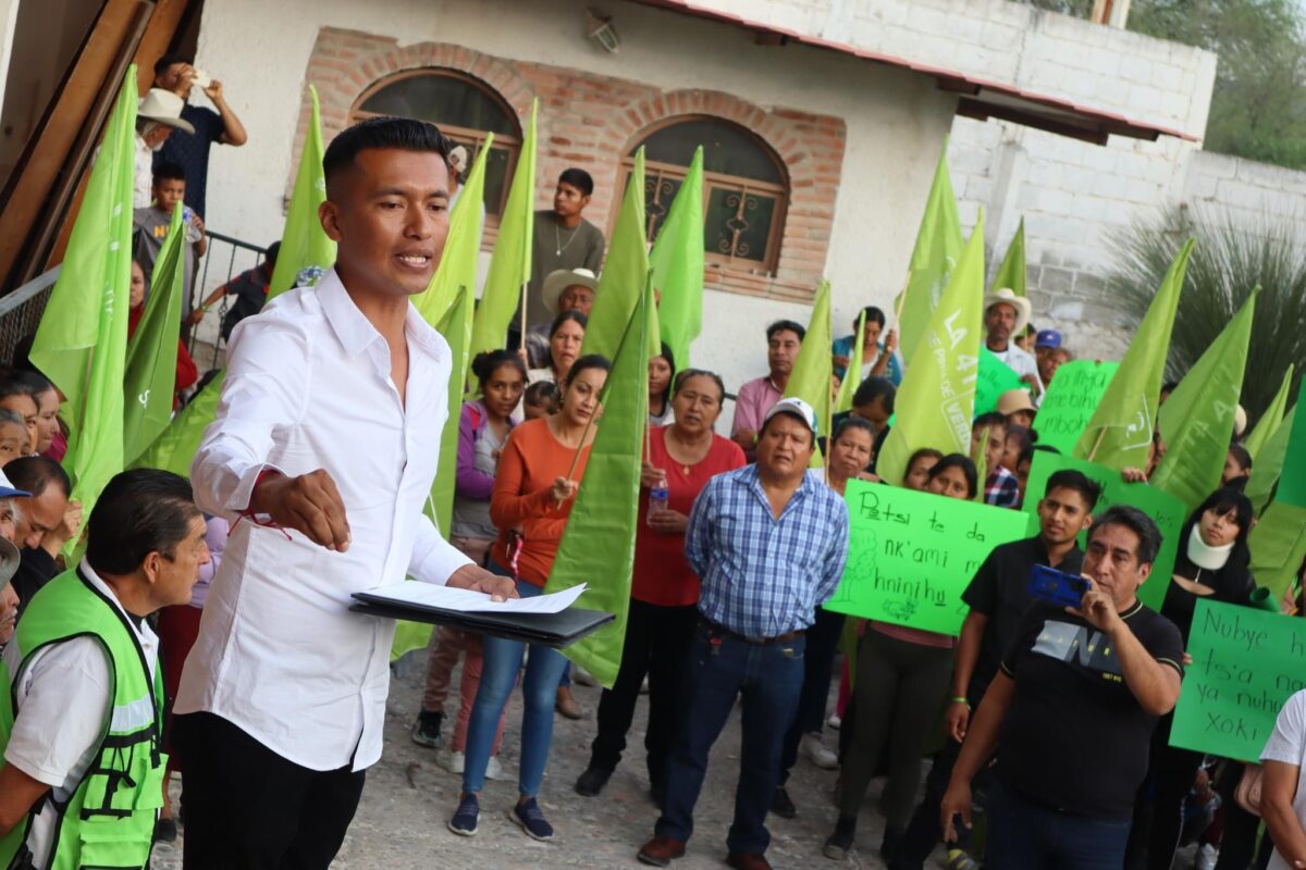 Se registra Alejo Sánchez como candidato a la presidencia municipal de Tolimán por el PVE